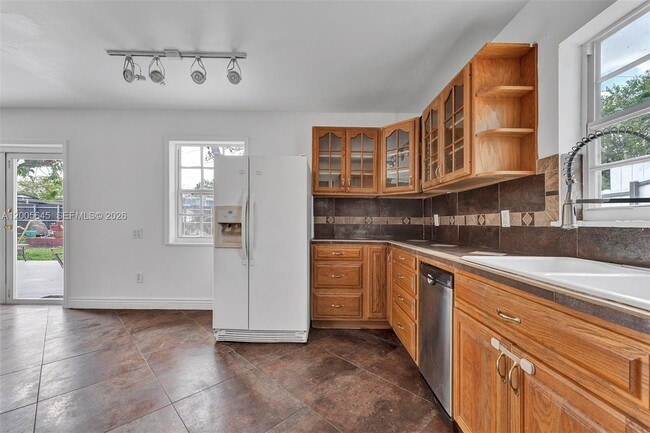 Building Photo - 9750 SW 74th St