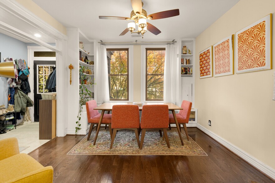 Building Photo - 207 V St NE