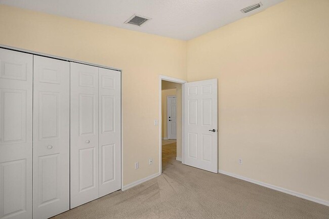 Building Photo - Beautiful 3/2 in Gated Community