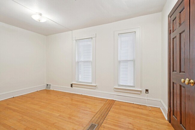 Building Photo - 1660 N Marshall St