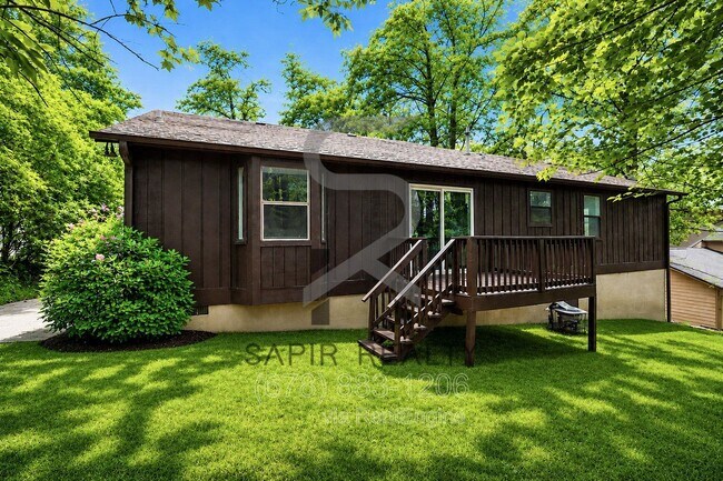 Building Photo - 2840 Alexandria Dr SW