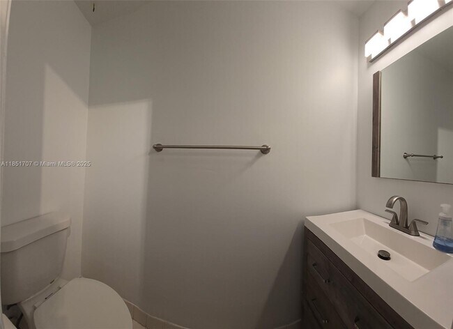 Building Photo - 10548 NW 6th St