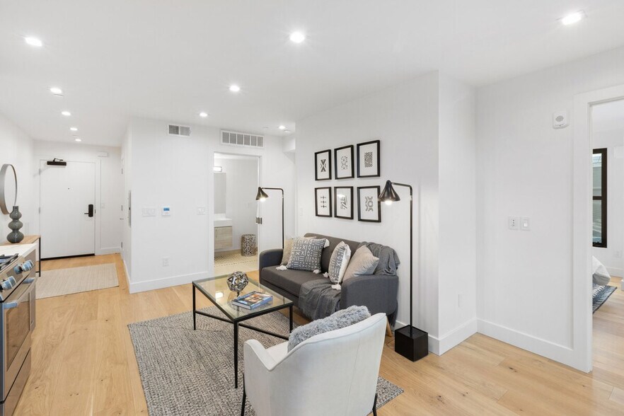 Primary Photo - 761 Minna St