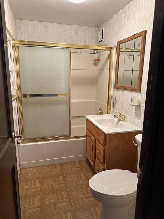 Building Photo - 415 La Porte Rd