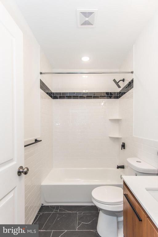 Building Photo - 315 N Preston St