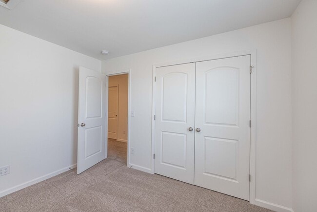 Building Photo - 4BD/2.5 House in the Stonebridge Fairways Community - AVAILABLE MAY 2026