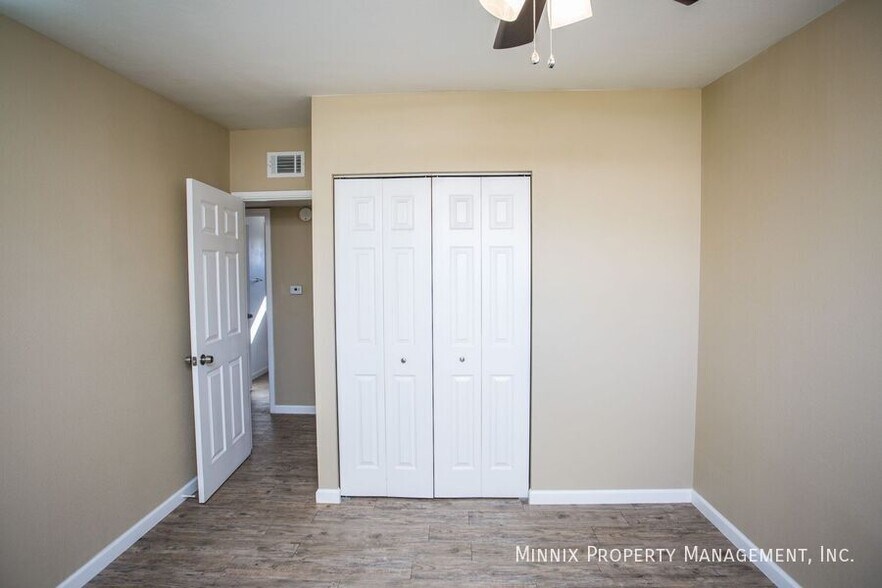 Building Photo - 2107 48th St