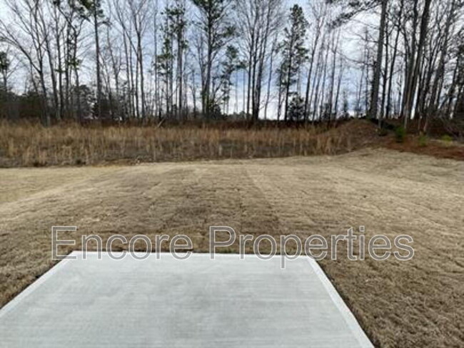 Building Photo - 800 Bellewood Gardens Dr
