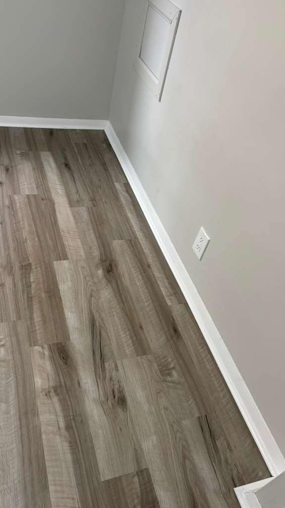 Building Photo - 1651 Mentor Ave