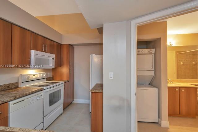 Building Photo - 1365 Crystal Way