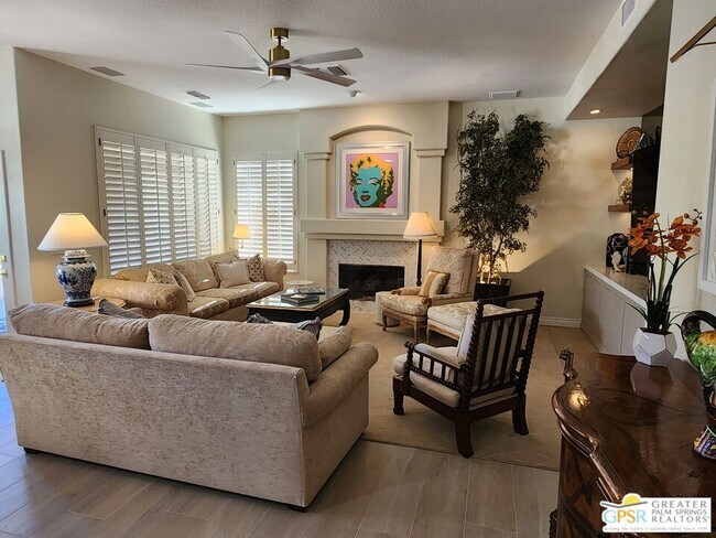 Building Photo - 36660 Palm Ct