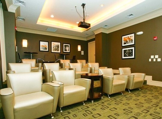 Building movie theatre - 851 N Glebe Rd