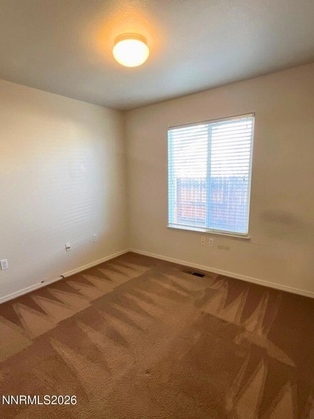 Building Photo - 2275 Albatross Way