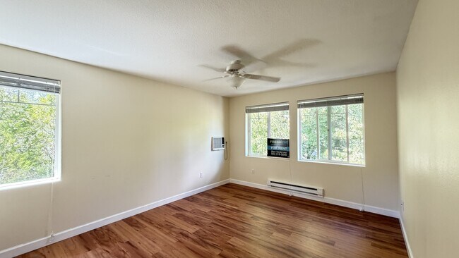 Building Photo - 14781 SW Beard Rd