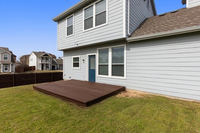 Building Photo - 915 Greene Way