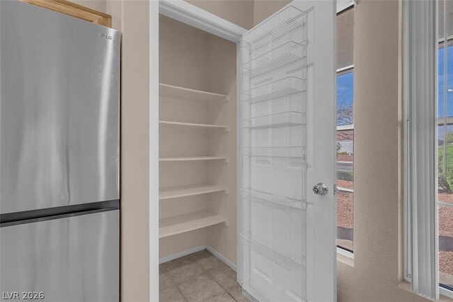 Building Photo - 2007 Mountain Sunset Ave