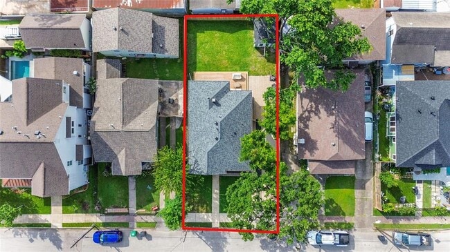 Building Photo - 311 Cosmos St