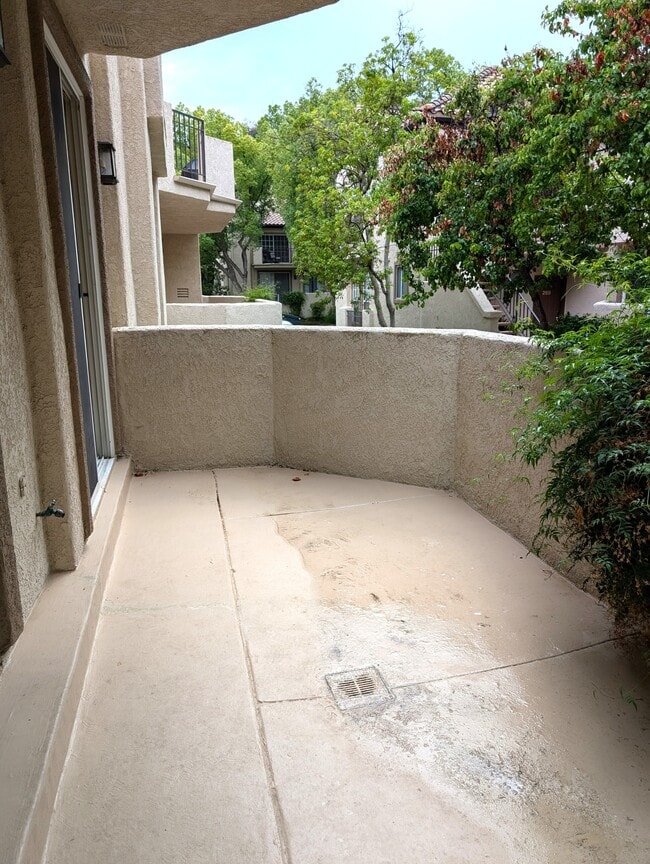 Building Photo - 24145 Del Monte Dr.