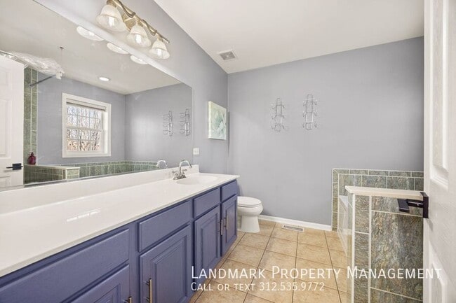 Building Photo - 6431 W 64th Pl