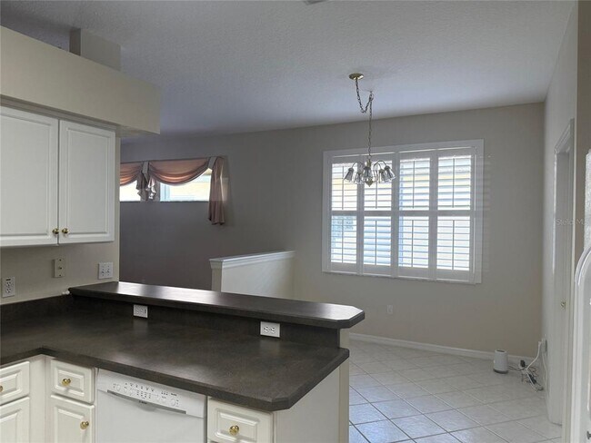 Building Photo - 410 Fairlane Dr