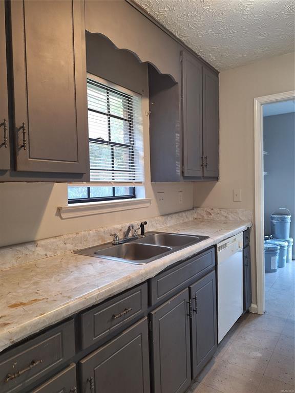 Building Photo - 1377 Dunbarton Rd