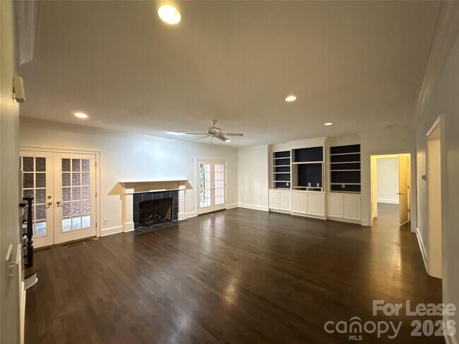Building Photo - 1500 Ferncliff Rd
