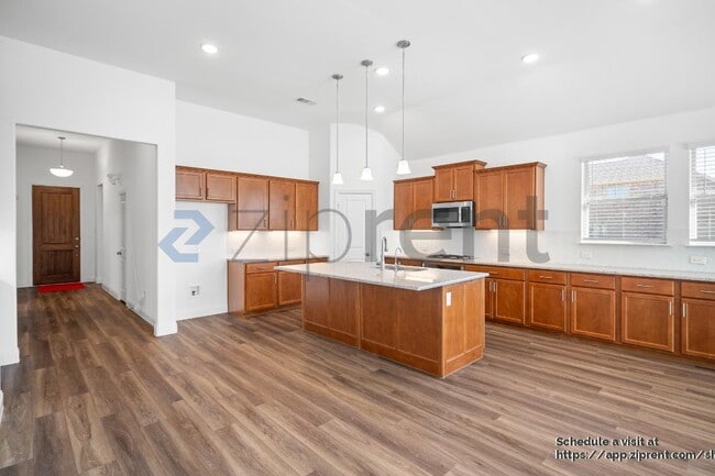 Building Photo - 2900 Long Slope Rd