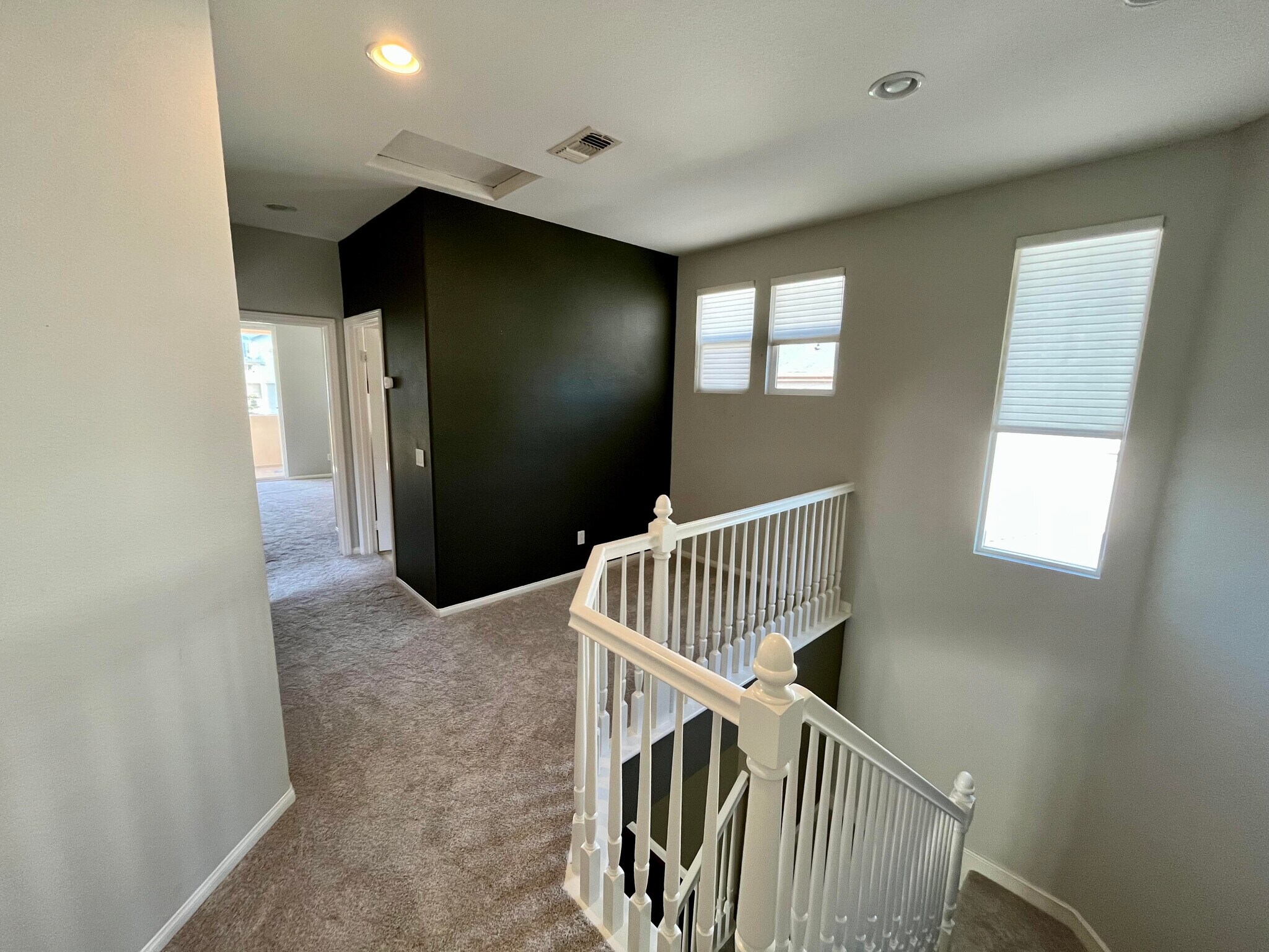 Building Photo - 5538 Coyote Ct