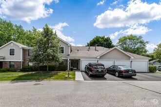 Building Photo - 115 Sussex Cir