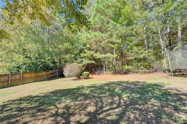 Building Photo - 3940 Piper Glen Dr NE