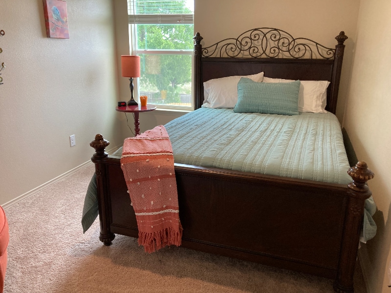 Building Photo - 1705 Clovis Dr