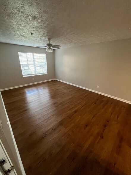 Building Photo - 8101 Par Four Way