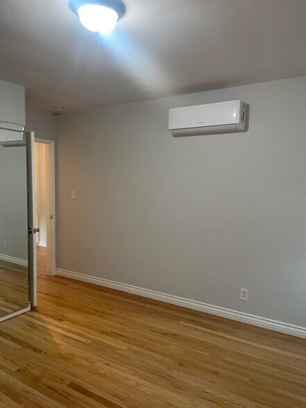 Building Photo - 4407 Ensign Ave