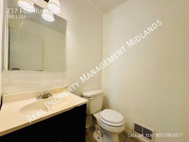 Building Photo - 237 Fox Hunt Rd-