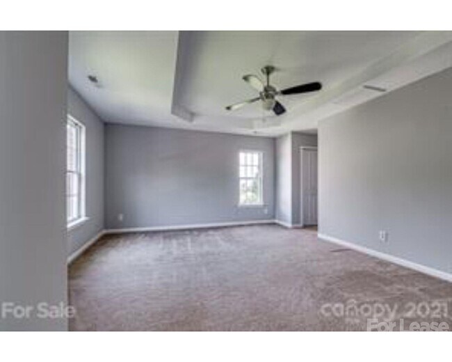 Building Photo - 1505 Niall Ln