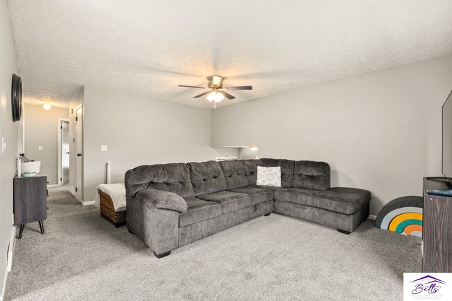 Building Photo - OPEN HOUSE MAY 9, 2025 3PM-4PM