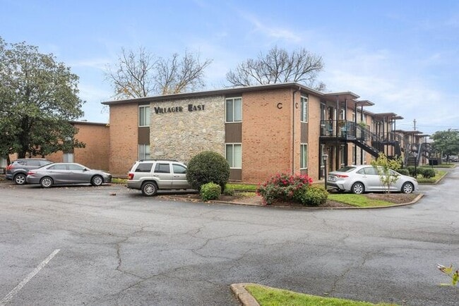 Building Photo - Prime Location 1 beroom-1 bathroom in Green Hills