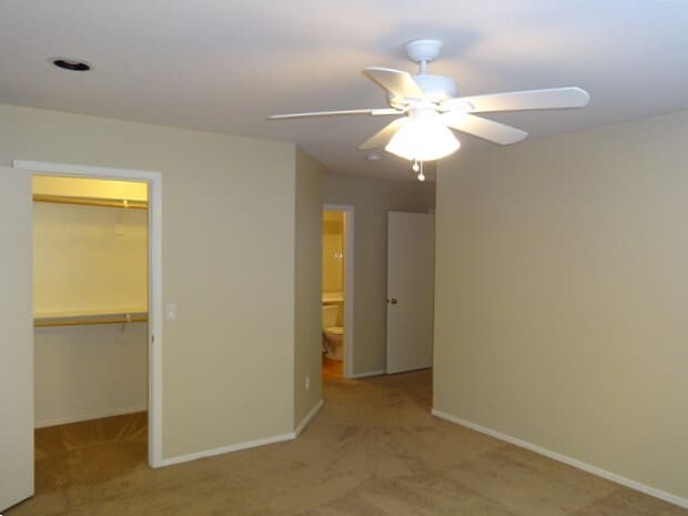 Building Photo - 2057 S 155th Dr