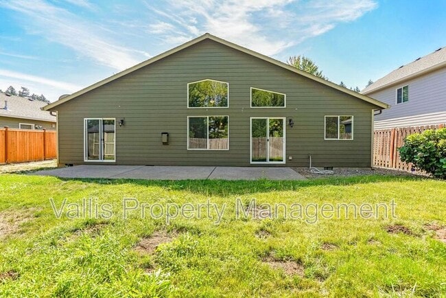 Building Photo - 2387 Equestrian Loop S