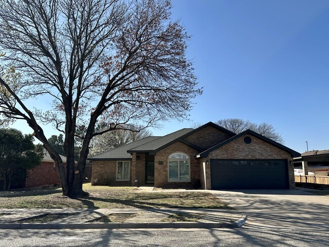 Building Photo - 5821 80th St