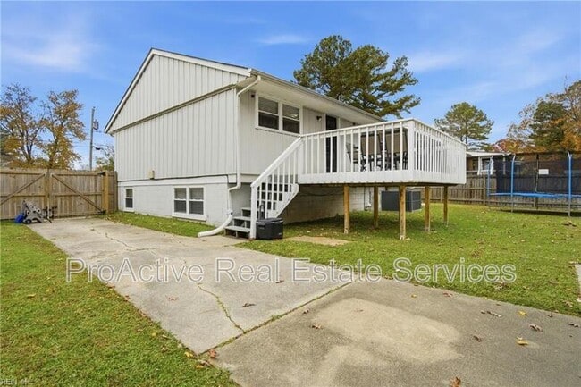 Building Photo - 4 Tillerson Dr