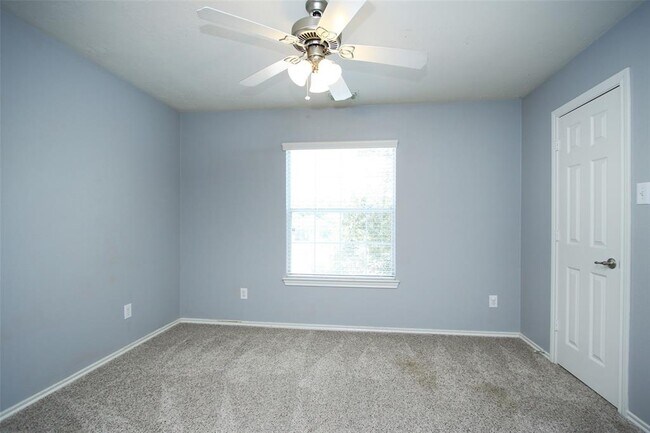 Building Photo - 51 Wickerdale Pl