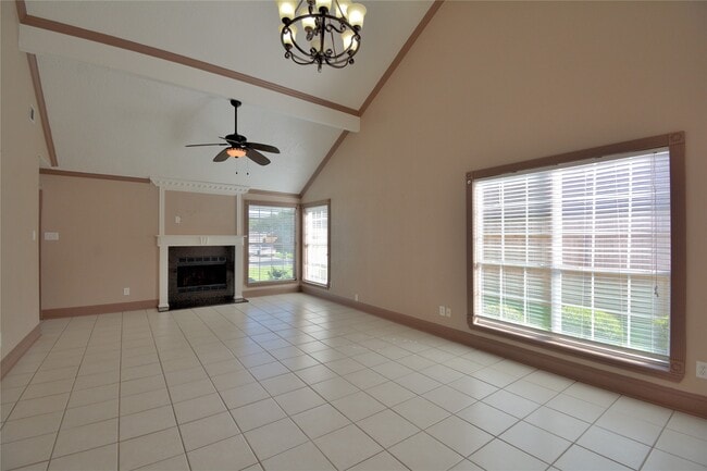 Building Photo - 11315 Waxwood Dr