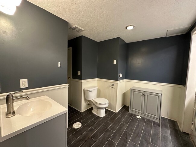 Building Photo - 2 Months Free on an 13-Month Lease with a $300 Gift Card- 4 Bedroom Home with Fully Fenced-In Lar...