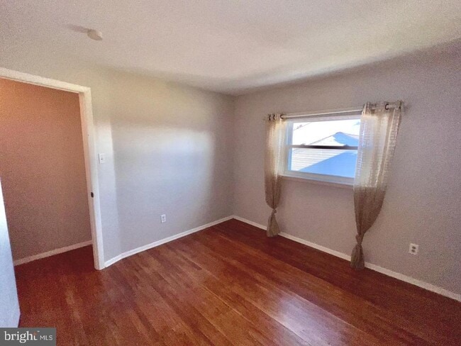 Building Photo - 918 Rockwell Rd