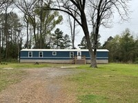 Building Photo - 3-bed/2-bath on 1 acre!