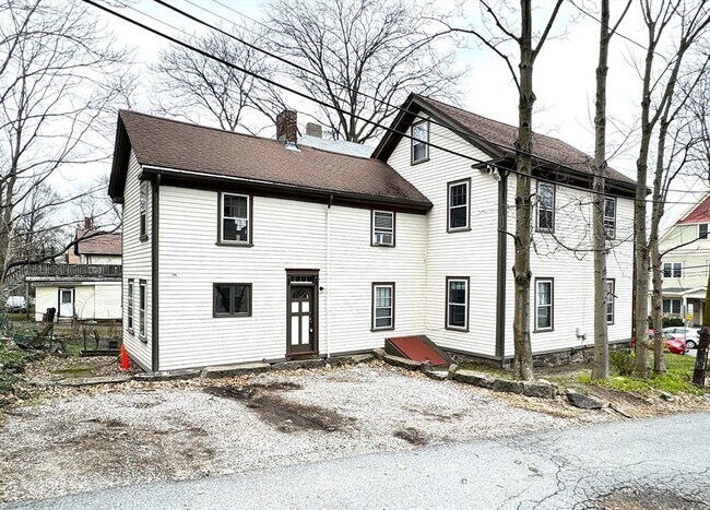 Building Photo - 269 Lamartine St