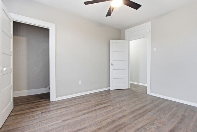 Building Photo - 29 E Orchard Ave