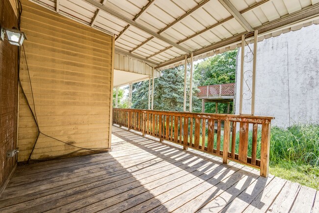 Building Photo - 2749 Oakley Wy