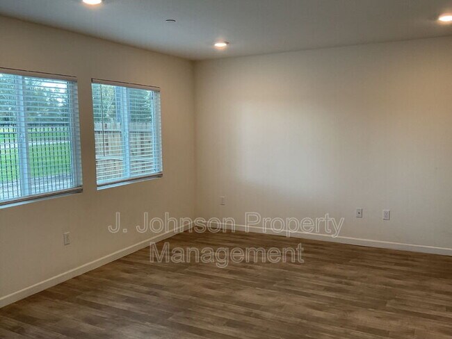 Building Photo - 470 Miwok Ln